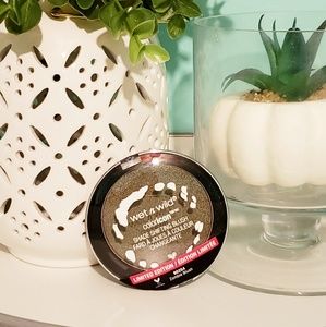 WetnWild LE Zombie Blush